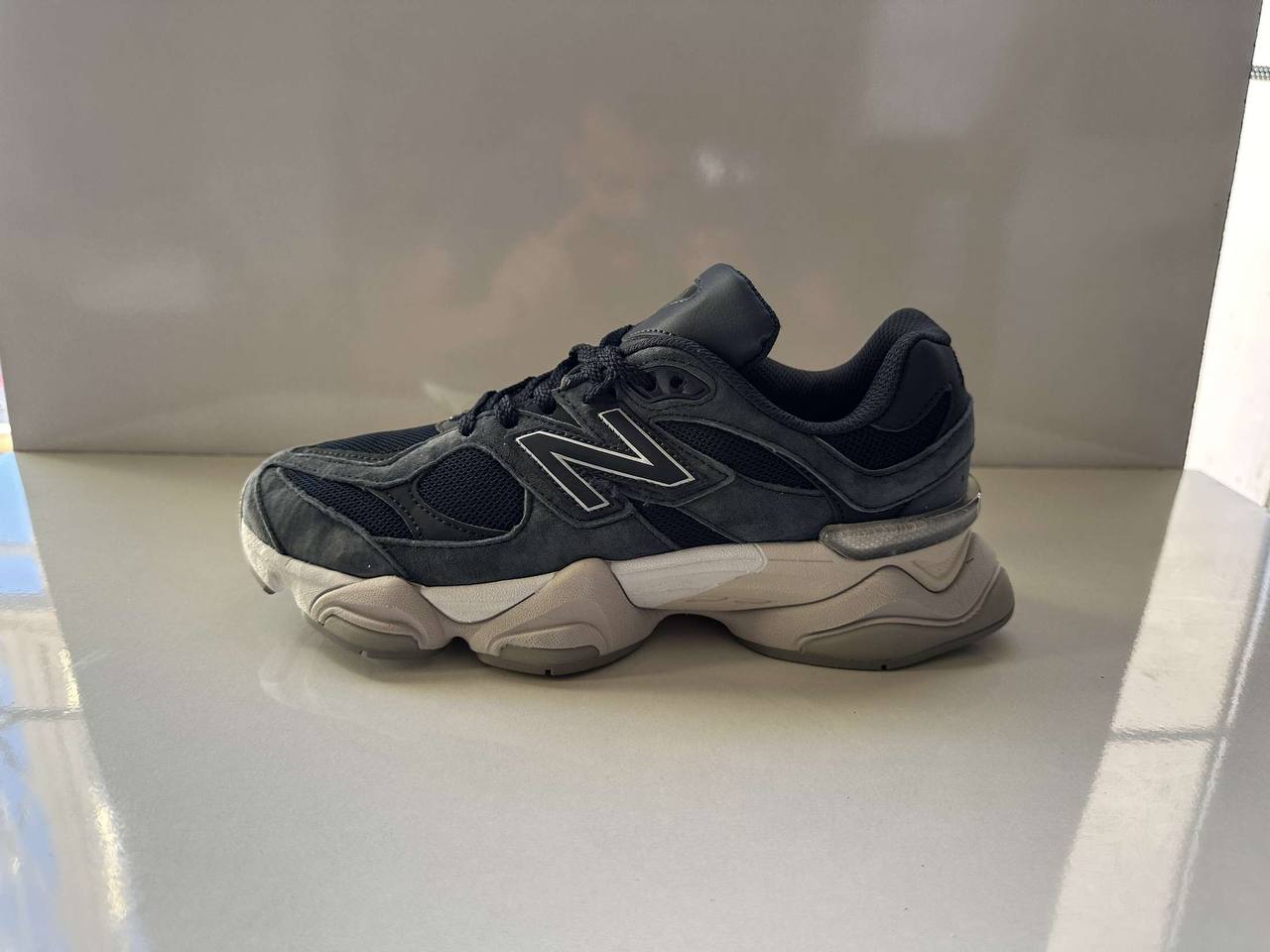 New balance N9060